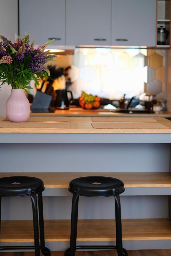 פארנו Ohtu Poik 2 City Center Basement Apartment מראה חיצוני תמונה