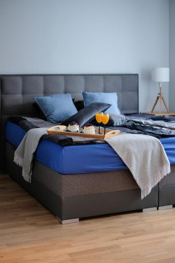 פארנו Ohtu Poik 2 City Center Basement Apartment מראה חיצוני תמונה
